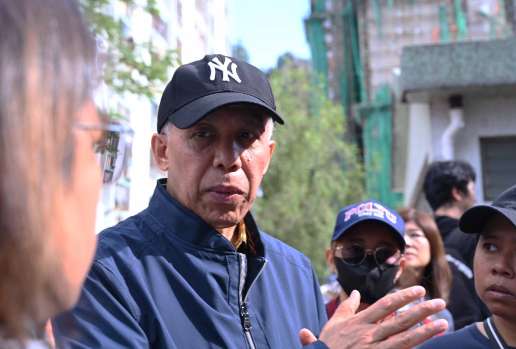 印尼駐港總領事Yul Edison於火災發生第三日（28/11）下午前往大埔社區會堂進行認屍程序。