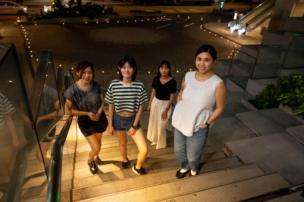 關注組「We are X」 成員Charlene 、Jessie、Tsz Ching與Celia（由右至左）連日接受訪問，訴說他們對法改的看法。