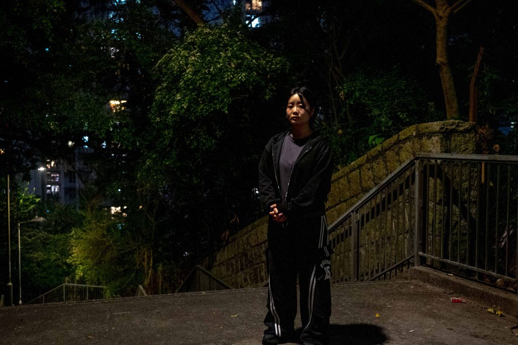 謝欣然欣大火發生當日起開始協助在宏福苑工作的外傭及其家屬，亦希望未來能一直與家屬保持聯繫。（劉彥汶攝）