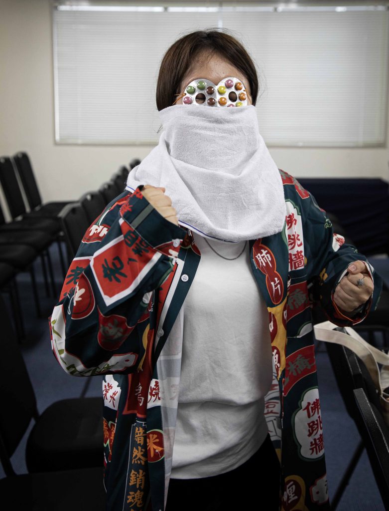 不少日本影迷多次進戲院《城寨》，女影迷甚至Cosplay成戲中的陳洛軍。（關震海攝）