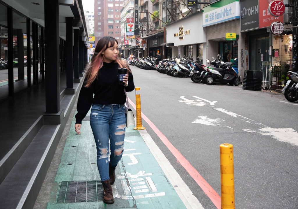 理想很遠於2017年以《遺憾修正萬事屋》出道，至今已在香港出版過11本實體小說。（劉彥汶攝）