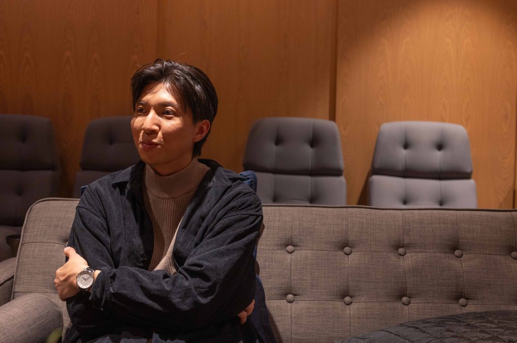 黃肇邦笑言，觀眾形容他是人類學愛好者很貼切。（劉彥汶攝）