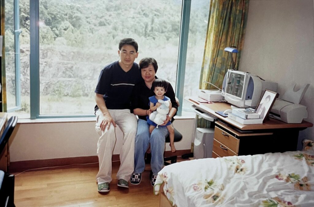 鍾志強（左）2020年出院後墮樓身亡。（相片由鍾家提供）